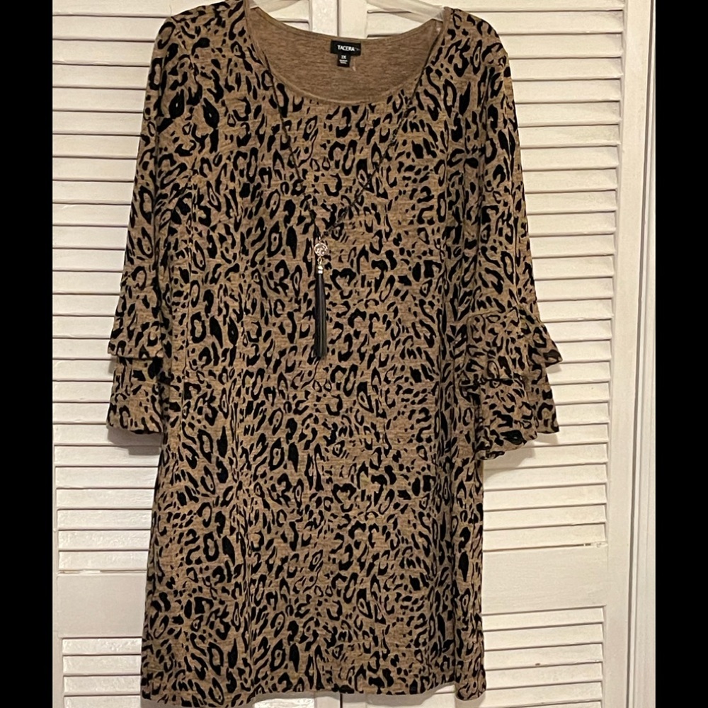 Tacera NWT animal print long sleeve dress 2xl